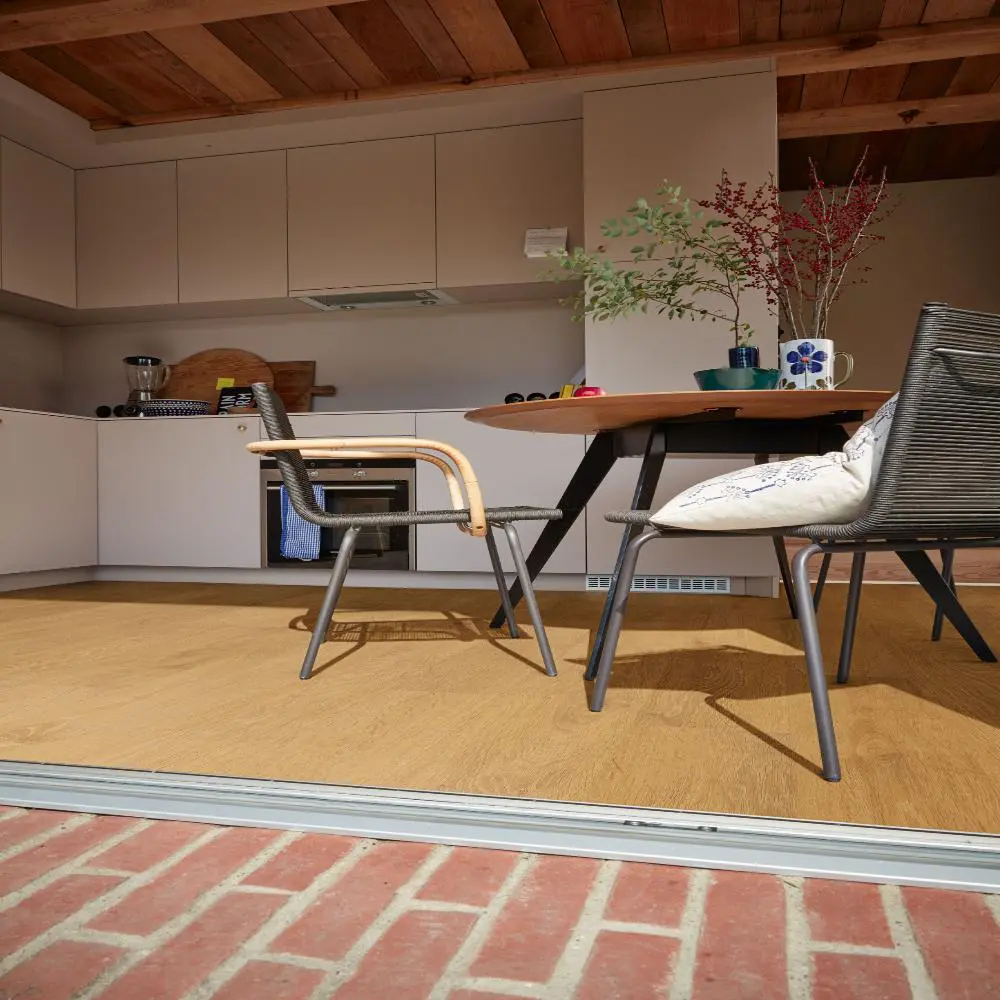 ROBLE 6443 LC150 1